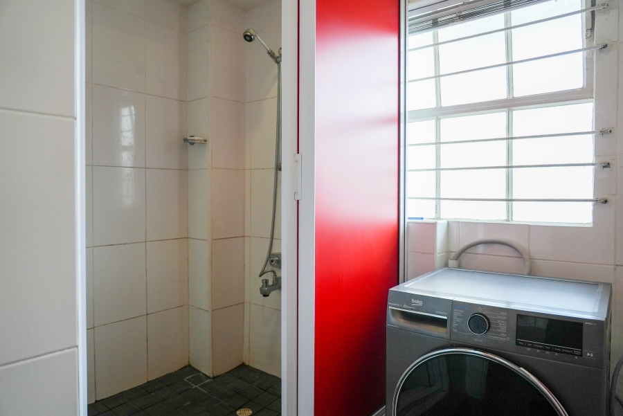 To Let 4 Bedroom Property for Rent in Cape Town City Centre Western Cape